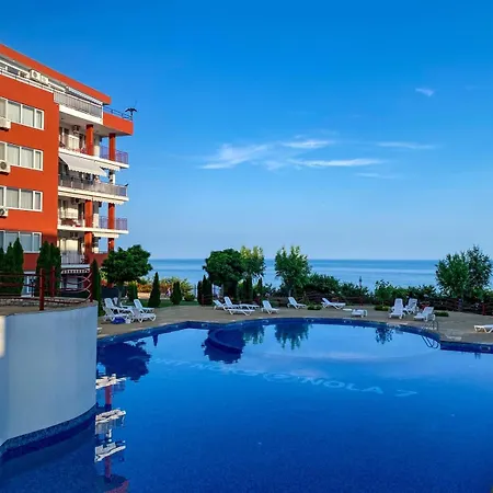 Panorama Beach, фамилно студио Deluxe 公寓