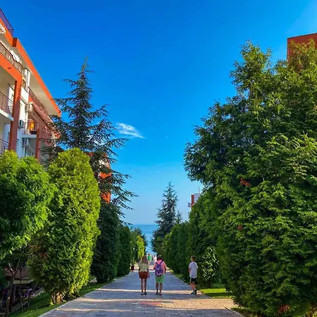 Апартаменты Panorama Beach, фамилно студио Deluxe *